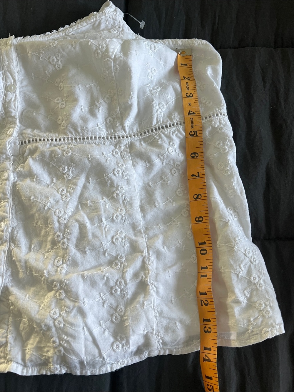 St. John's Bay White Eyelet Camisole Top - Picture 6 of 7